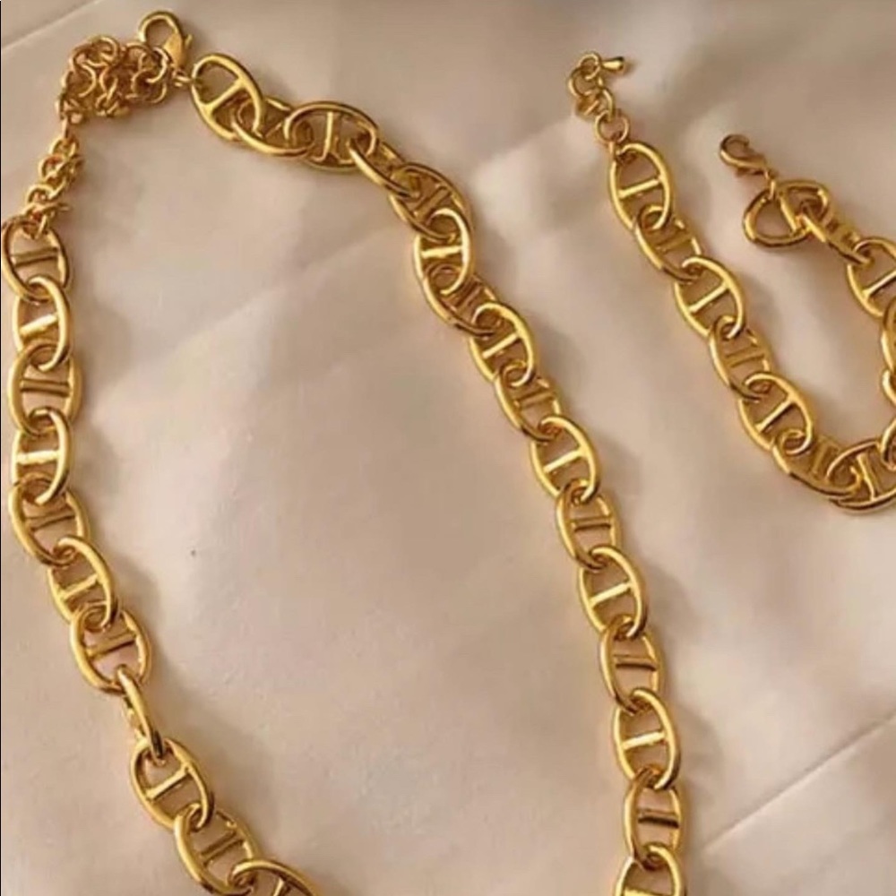 New Fashion, Stylish 925 Sterling Silver 
Necklace and Bracelet Set Gold Plated